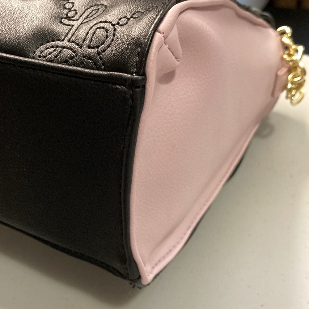 Betsey Johnson LBaddy Black And Pink Crossbody Bag NEW WITH TAGS - Picture 7 of 10